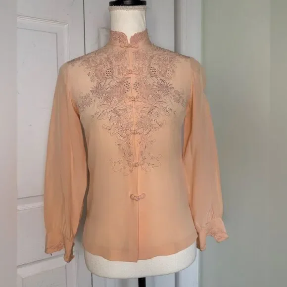 1950s Peony Silk Hand Embroidered Peach Pink Blouse - Picture 1 of 16